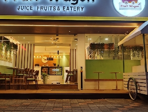 Fruit Wagon (best ice cream shops ernakulam)